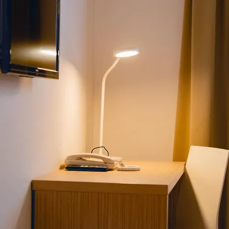 Aparthotel Adagio Access Le Havre Les Docks-3